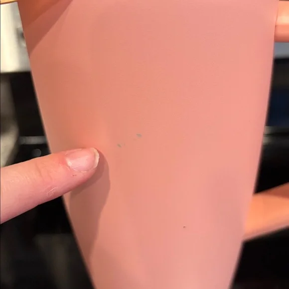 BrüMate Pink water bottle - Picture 4 of 9